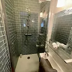 Appartement Maison Hyper Centre Avec Parking 7 Mn A Pied De La Gare De Rouen