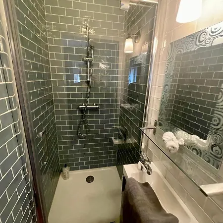 Appartement Maison Hyper Centre à 5 Mn Du Parking De L'hdv Et 7 Mn à Pied De La Gare De Rouen